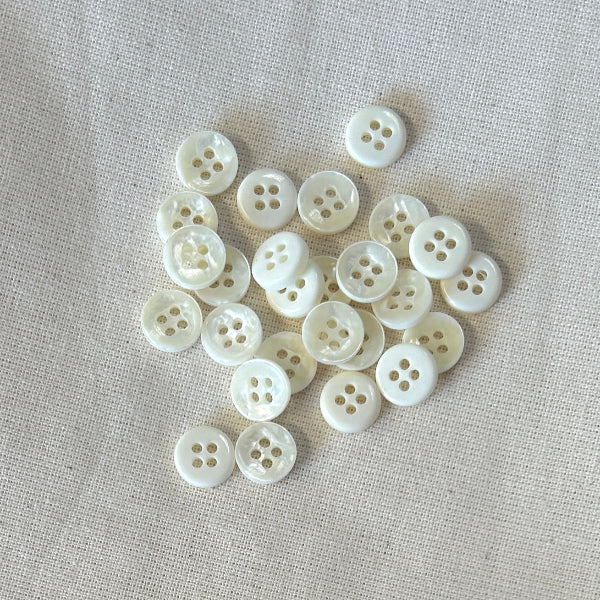 SULLIVANS Button 4-Hole Cream 9mm / Mollies New Zealand