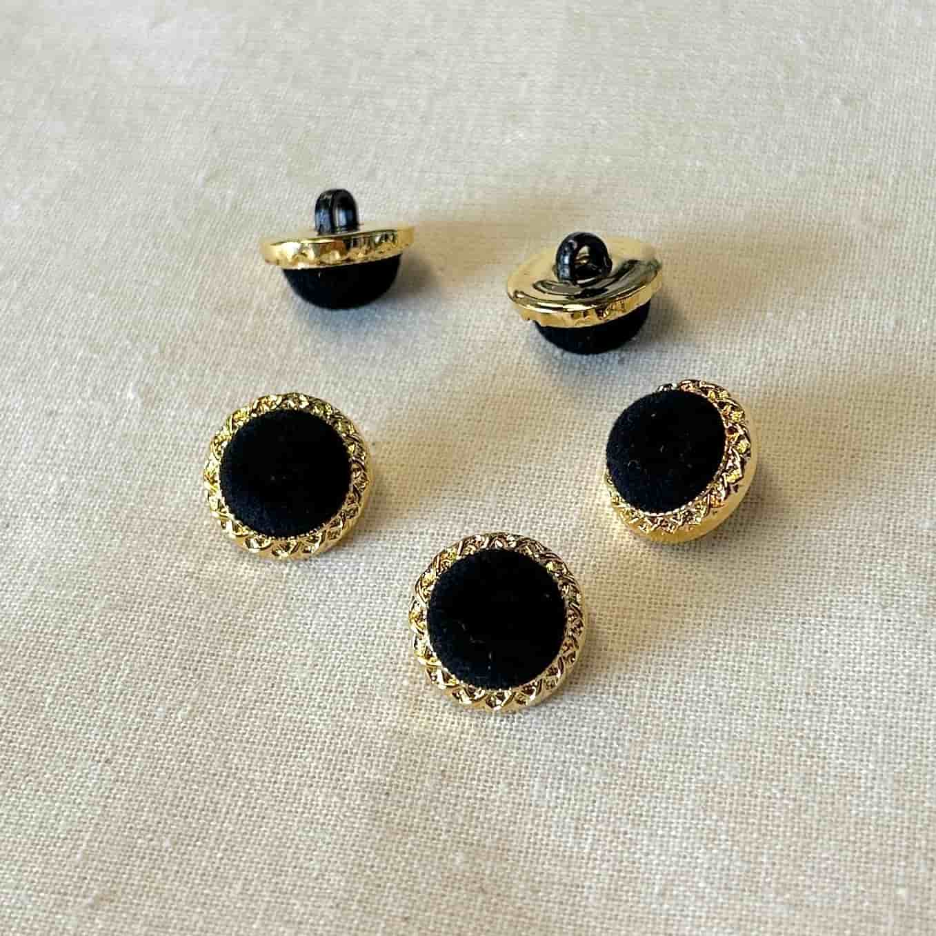 SULLIVANS Button Shanked Gold Black / Mollies New Zealand