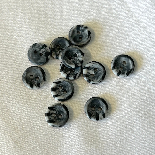 SULLIVANS Button 2-Hole Grey 12mm / Mollies New Zealand