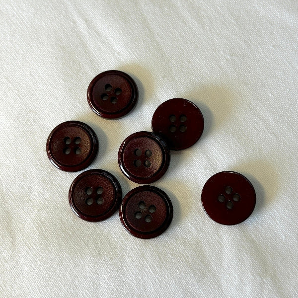 Button 4-Hole Red Brown 15mm / Mollies New Zealand