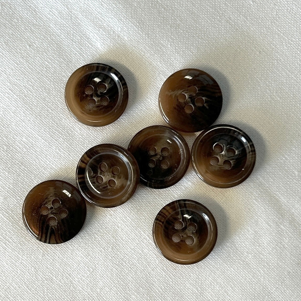 Button 4-Hole Brown 15mm / Mollies New Zealand