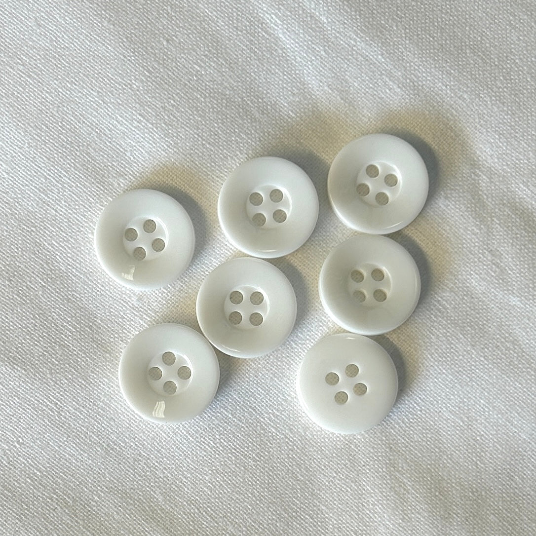 Button 4-Hole White 15mm / Mollies New Zealand