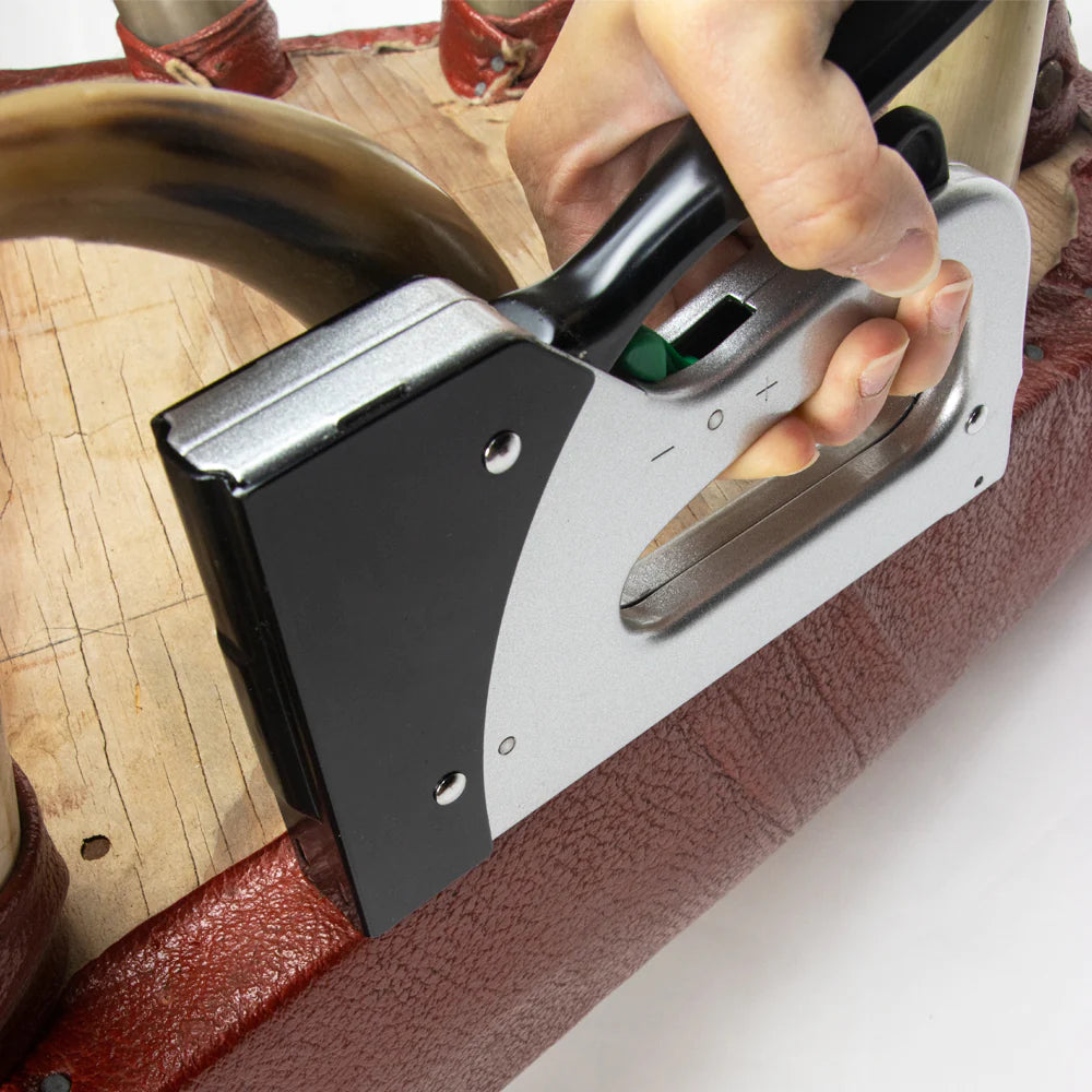 IVAN Professional Staple Gun / Mollies New Zealand