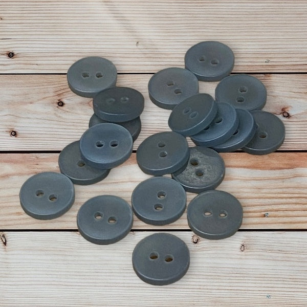 SULLIVANS Button 2-Hole Grey 14mm / Mollies New Zealand