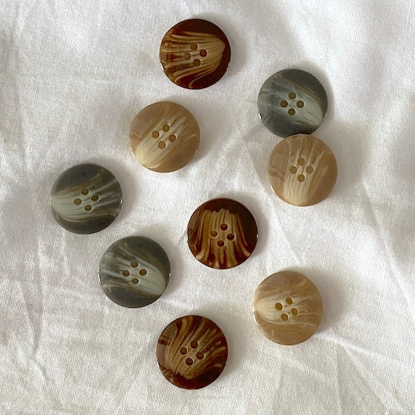 SULLIVANS Button 4-Hole / Mollies New Zealand