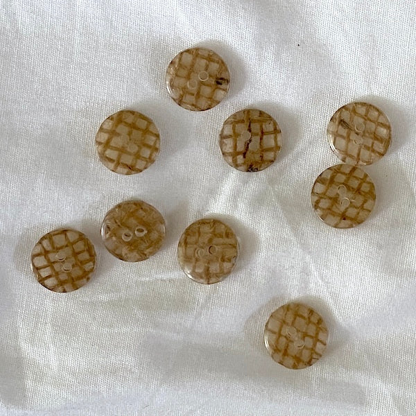 SULLIVANS Button Beige 2-Hole / Mollies New Zealand