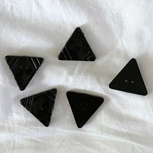 SULLIVANS Button 2-Hole Black / Mollies New Zealand