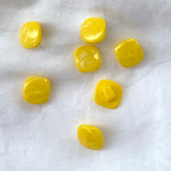 SULLIVANS Button Shanked Yellow / Mollies New Zealand