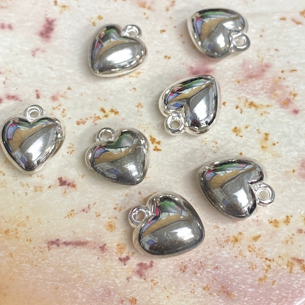 SULLIVANS Charm Silver Plastic Heart / Mollies New Zealand