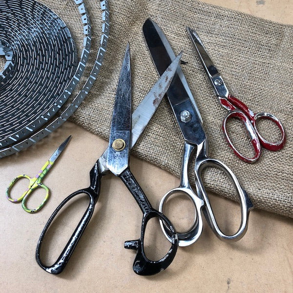 10 Basic upholstery tools to get started – Mollies
