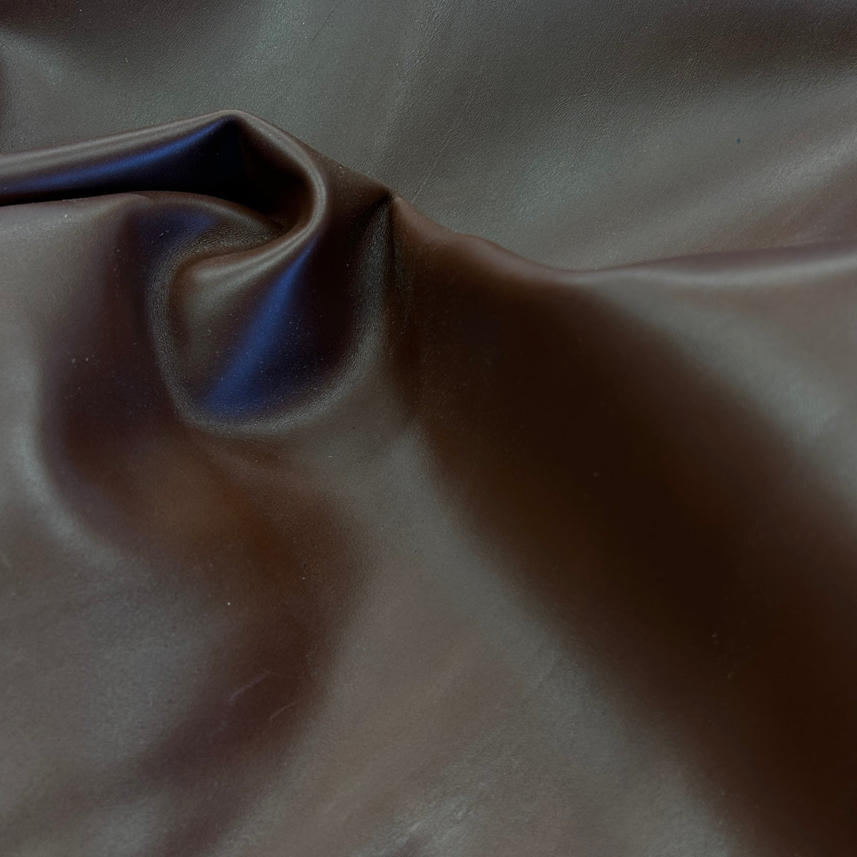 LEATHER / Chrome Tan / Side 1.35m2 3-4oz Warm Brown / Mollies New Zealand