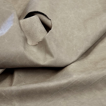 LEATHER / Chrome Tan / Side 1.1m2 2oz Washed Grey / Mollies New Zealand