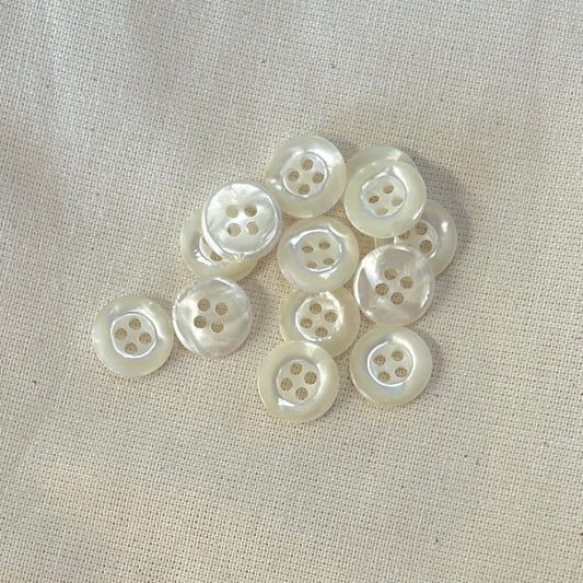 SULLIVANS Button 4-Hole Cream 12mm / Mollies New Zealand