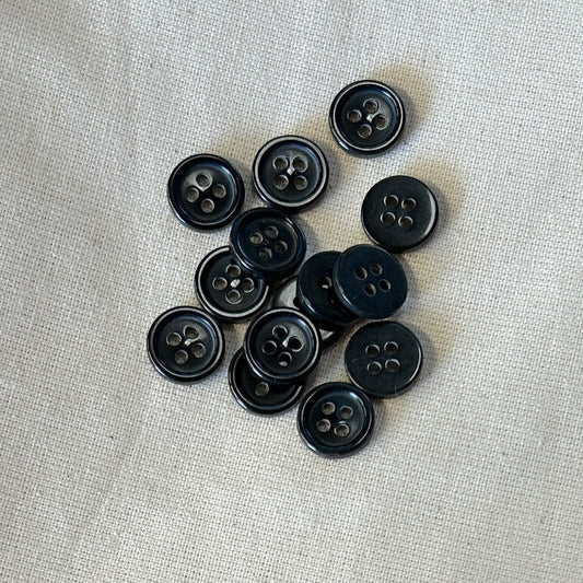 SULLIVANS Button 4-Hole Black 11mm / Mollies New Zealand