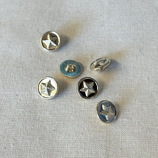 SULLIVANS Button Shanked Silver / Mollies New Zealand