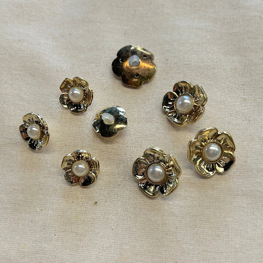 SULLIVANS Button Shanked Metallic / Mollies New Zealand