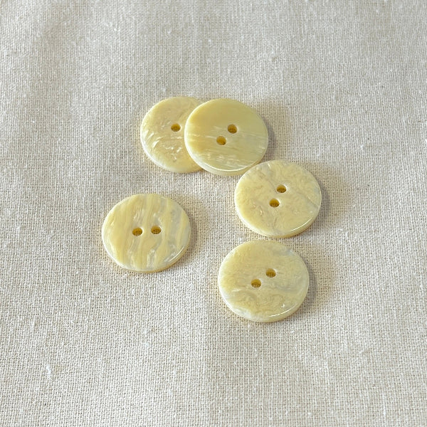 SULLIVANS Button 2-Hole Cream / Mollies New Zealand