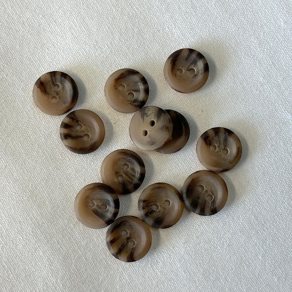 SULLIVANS Button 2-Hole Light Brown 12mm / Mollies New Zealand