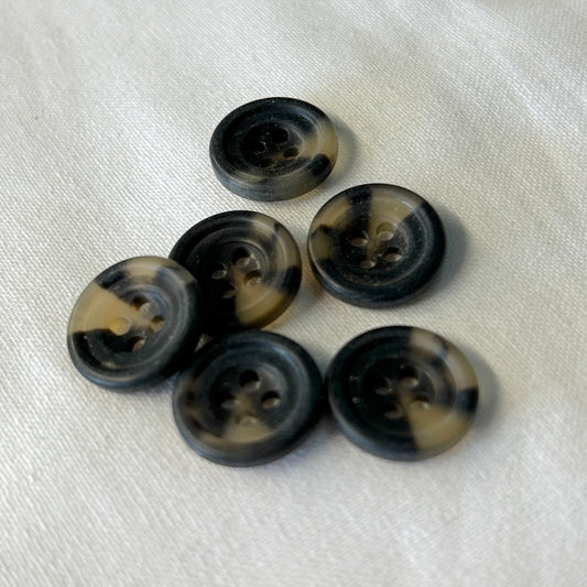 Button 4-Hole Brown