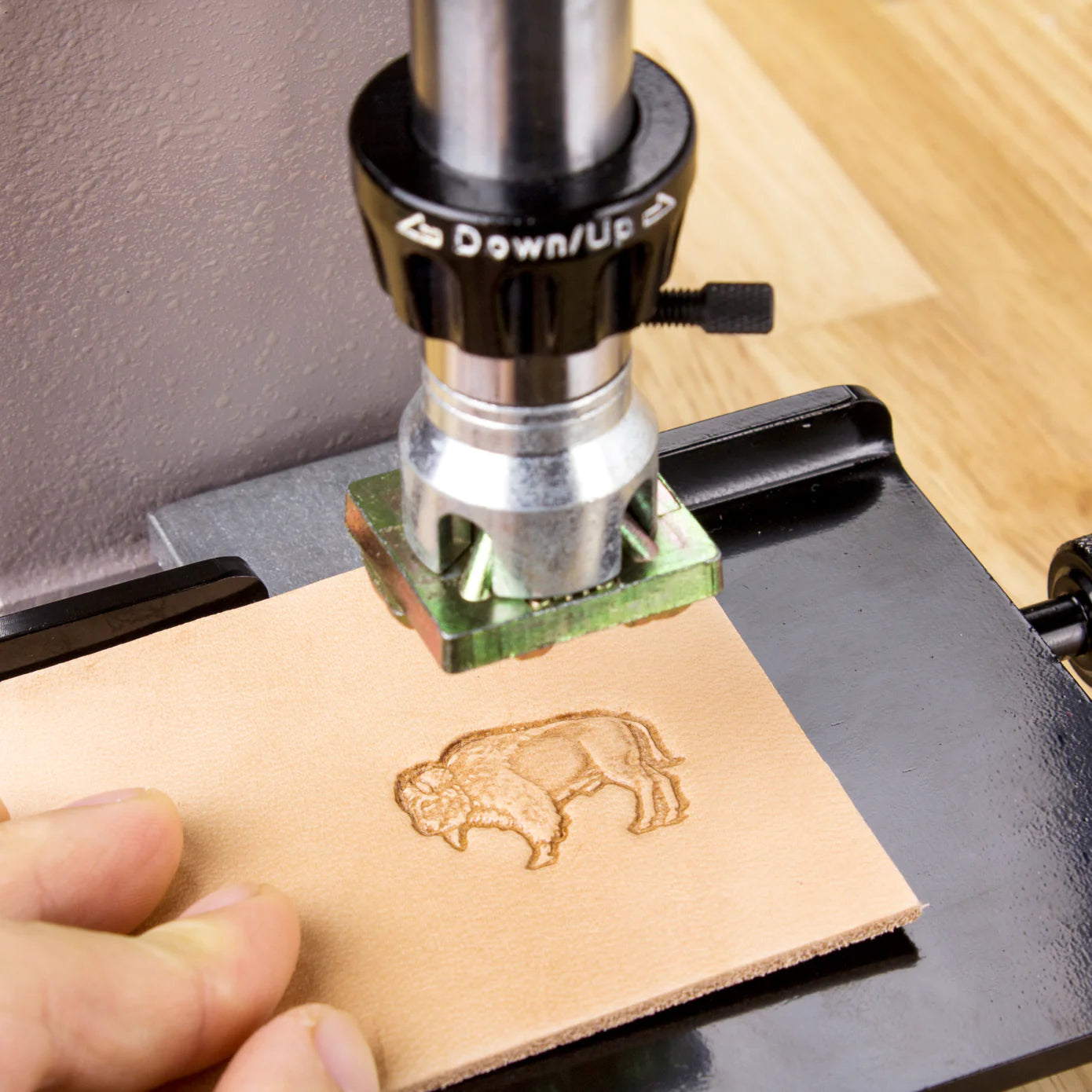 CRAFTPLUS Leather Hand Press