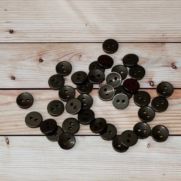 SULLIVANS Button 2-Hole Black 10mm / Mollies New Zealand