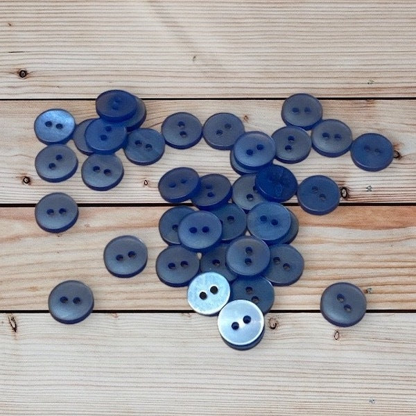 SULLIVANS Button 2-Hole Sky 10mm / Mollies New Zealand