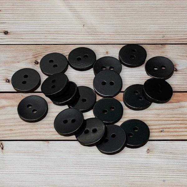 SULLIVANS Button 2-Hole Black 14mm / Mollies New Zealand