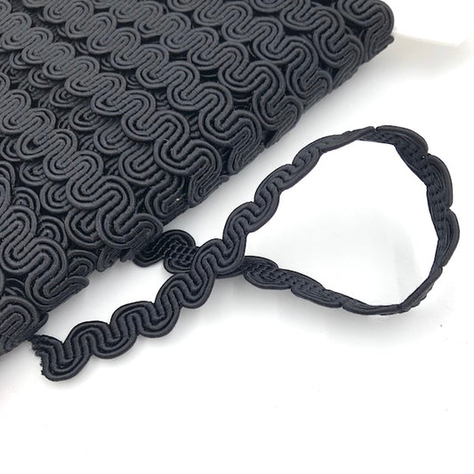 GIMP BRAID Curved 13mm Black Per meter / Mollies New Zealand