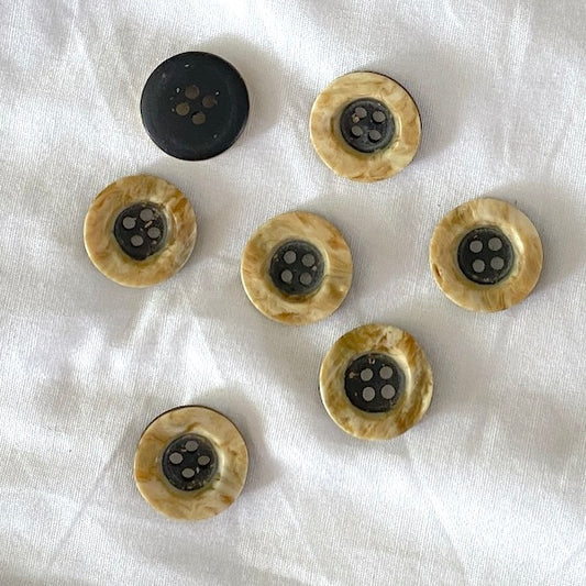 SULLIVANS Button 4-Hole Brown / Mollies New Zealand