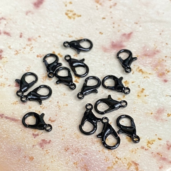 SULLIVANS Lobster Clasps Black / Mollies New Zealand
